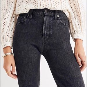 Madewell  Mom Jeans in Roxstone Wash. New w/o Tags